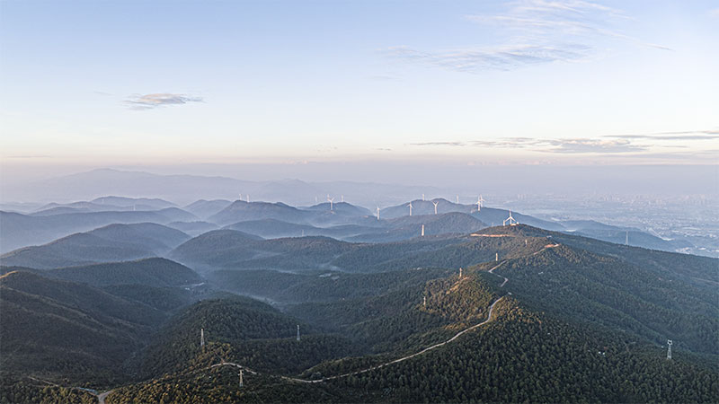 華能白鶴廠風(fēng)電場。龔忠政-攝