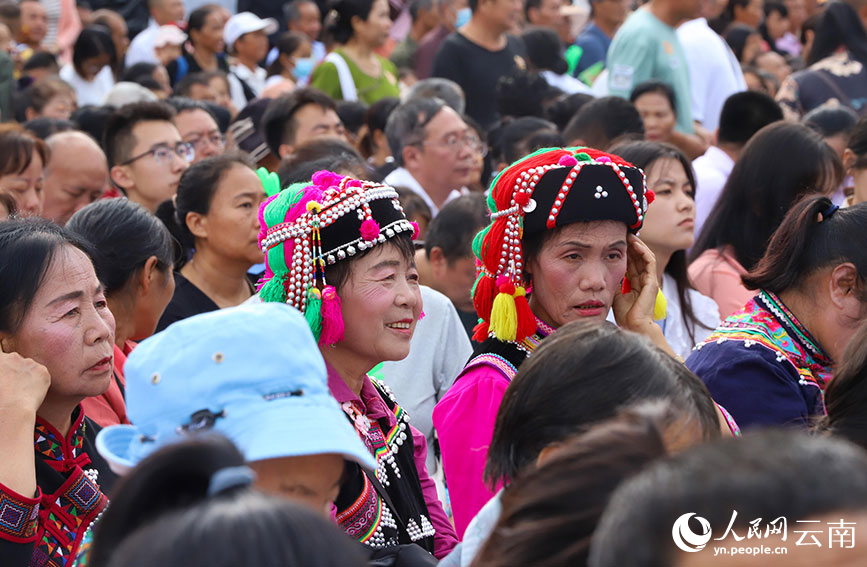 慶祝大會現(xiàn)場。人民網(wǎng)記者 虎遵會攝