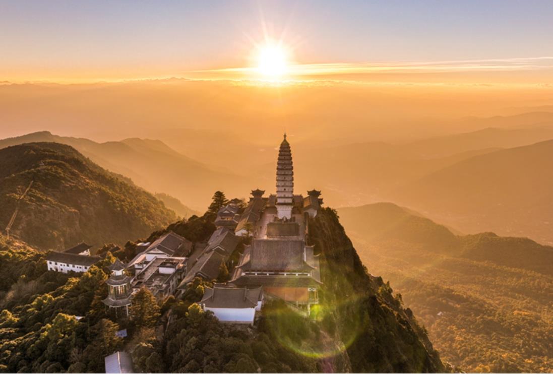 雞足山風光。賓川雞足山旅游投資開發(fā)有限公司供圖