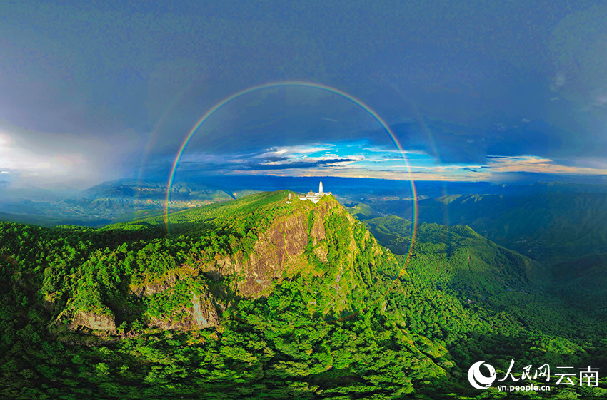 雞足山雙彩虹美景。楊世茹攝